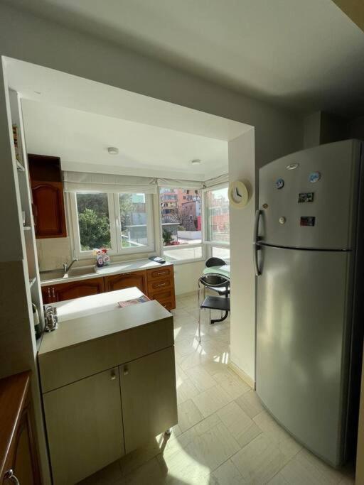 Chic City Retreat - Stylish Apartment In Bllok, Tiranë Ngoại thất bức ảnh